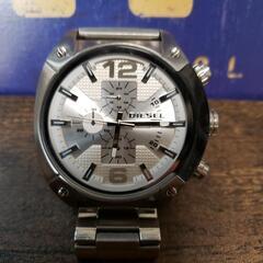 電池切れDIESEL時計の画像