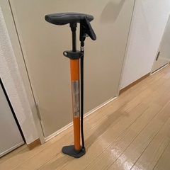 自転車の空気入れ