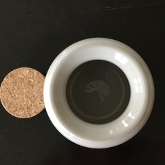 壺　コルク蓋付きの画像
