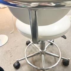 昇降回転チェア、ホワイト今月末までの画像