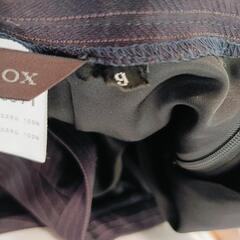パトリックコックス事務服の画像