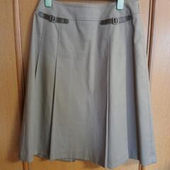 ボックスプリーツスカートの画像