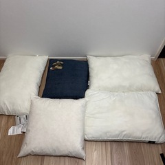 5つ　マクラ　クッション　無料