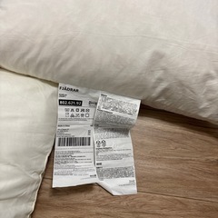 5つ　マクラ　クッション　無料の画像