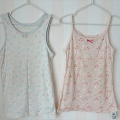 👧130cm半袖パジャマ&インナー3点set!!美品の画像