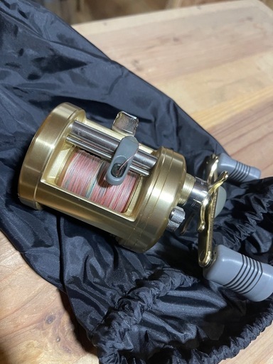 SHIMANO ベイトリール