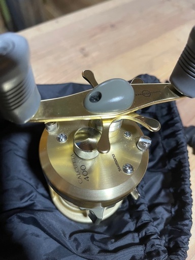 SHIMANO ベイトリール