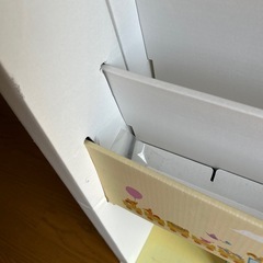 段ボール本棚の画像