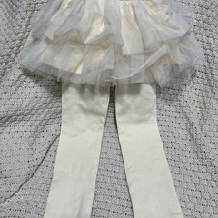 新品 未使用 スカート付きズボン 100