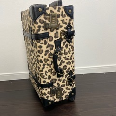豹柄キャリーバック　中古　光沢あり　ブラウン Yahoo!オークション -「ひょう柄」(事務、店舗用品) の落札相場