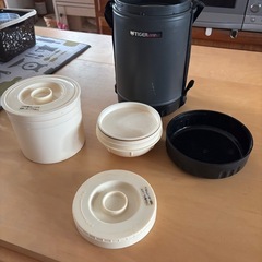 保温弁当箱(説明文必須)の画像