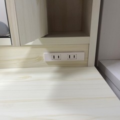コンセント付き鏡台
の画像