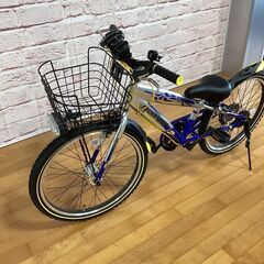 【小学生用/アウトレット品（キズの為お値引き商品）】サカモトテクノ 22型コスモスパーク 身長120cm程度から シルバー/ブルー色<自転車のオオムラ 静岡店>の画像