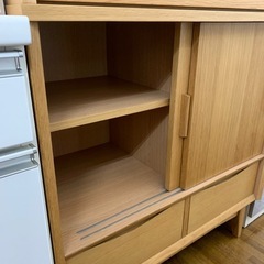 90分の無料軽トラック貸出サービス！UNICO 食器棚の画像