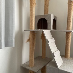 キャットタワー　スリム　※取引予定者確定の画像