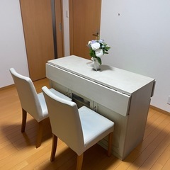 収納付きカウンターテーブル
の画像