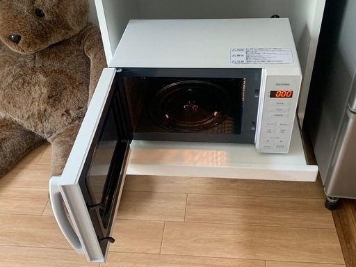 アイリスオーヤマ　電子レンジ　PMG-T179-W、です！