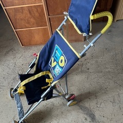 折り畳みベビーカーの画像