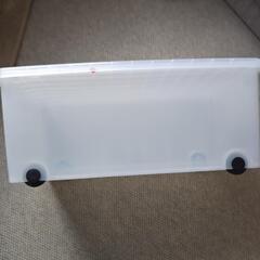 衣装ケースの画像