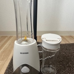 アイリスオーヤマ ボトルブレンダー ibb-600 未使用箱無し ボトル2本付きの画像