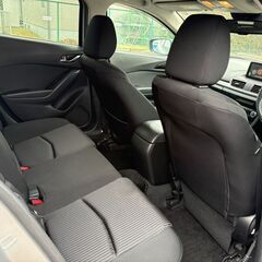 H26年式アクセラスポーツ　2WD　15Sツーリング　ナビ　ETC　6速MTの画像