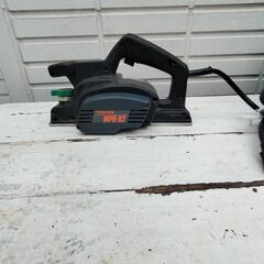 古いですが使えます　　電動カンナ