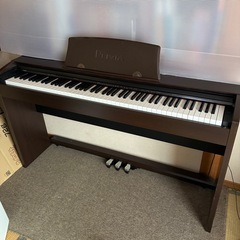 決まりました❗️　CASIO  電子ピアノ  (古いけど美品)