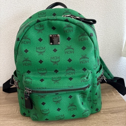 限定 希少品MCM リュック サイドスタッズ バックパック グリーン
