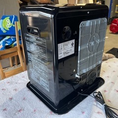 ２０２２年製　コロナ　石油ファンヒーター　石油ストーブ　ブルーヒーター　ブラック　木造９畳／コンクリート１２畳　ワンタッチ給油　ＣＯＲＯＮＡ　ＦＨ－Ｇ３２ＹＡ３の画像