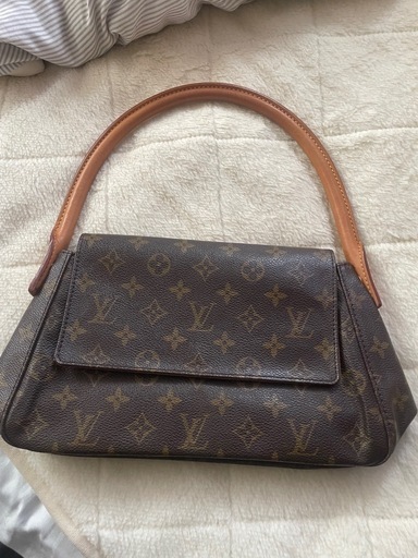VUITTON ルーピング　ハンドバッグ