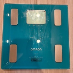 OMRON 体重計の画像