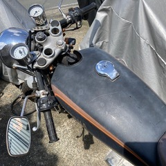 ヤマハSR400 カフェ　75000km キック1発の画像