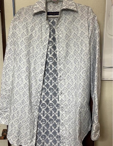 LOUIS VUITTON 長袖シャツ ホワイト モノグラム