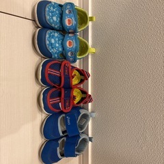 子ども靴　サンダルシューズ