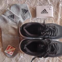 エアクッションスニーカーとadidasソックス おまけ