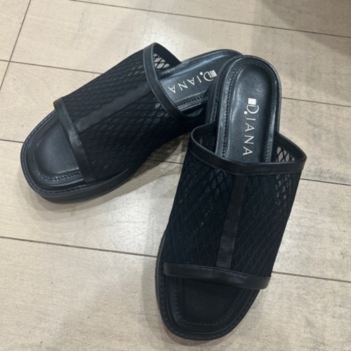 新品未使用ダイアナサンダル