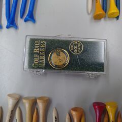 ゴルフティー　セット（中古）ボールマーカー１個の画像