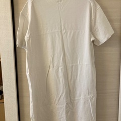 【北浜引き渡し】UNIQLO ホワイト ロングTシャツの画像