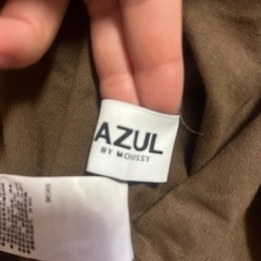 AZUL トップス　茶色の画像