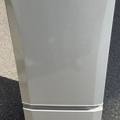 【RKGRE-481】特価！三菱/146L 2ドア冷凍冷蔵庫/MR-P15C-S/中古品/2017年製/当社より近隣無料配達！の画像