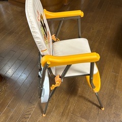 チャイルドハイチェアーの画像