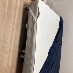 ニトリ　脚付きマットレス(セミダブル)の画像