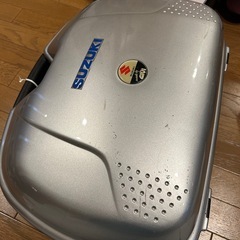 相談中 GIVI SUZUKI トップケース