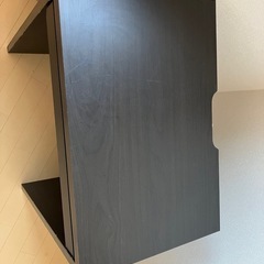 パソコンデスクの画像