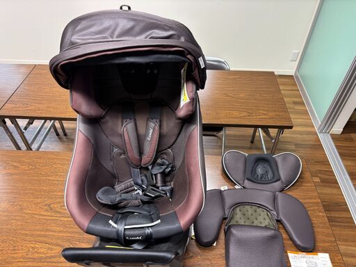 Combi　チャイルドシート ネルームエッグショック　ISOFIX　型式CC-UID　ブラウン