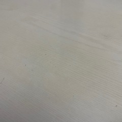 ホワイトローテーブルの画像