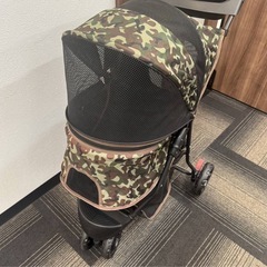 ペットカート　迷彩　三輪　ペットバギー 犬カート　折り畳み　の画像
