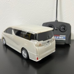 トヨタ ヴェルファイア ラジコンカーの画像