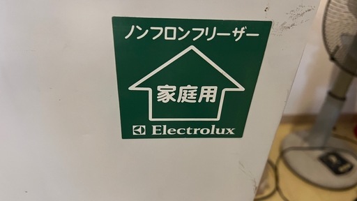 大型冷凍ストッカー／店舗改装・新築建て替えに伴い、装飾品・備品・家具を譲渡いたします