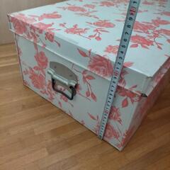 値下げ 昭和レトロ ブリキ衣装ケースの画像